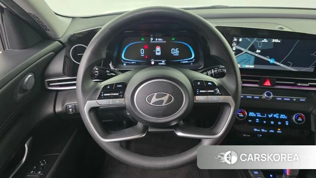 Hyundai The New Avante (CN7) 2023 Белый из Кореи, фото 4