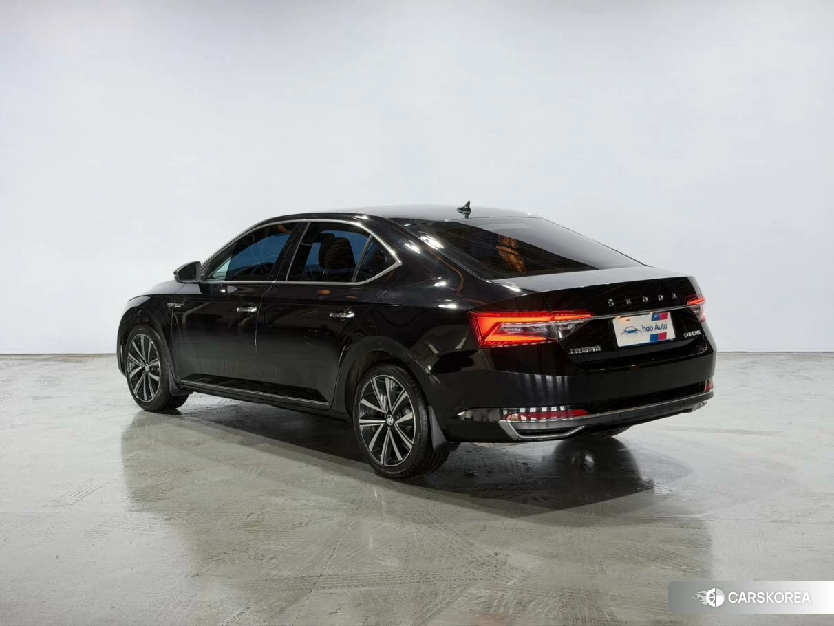 Skoda Superb 2023 Черный из Китая, фото 4