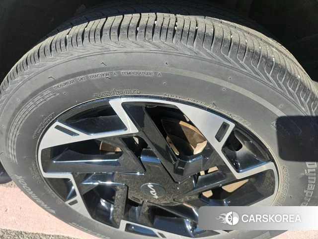 Kia Sportage 5th Generation 2023 Белый из Кореи, фото 4