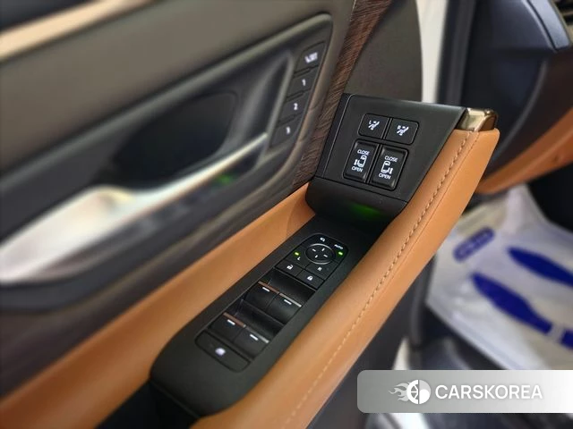 Toyota Alphard 4th Generation 2025 Белый из Кореи, фото 4