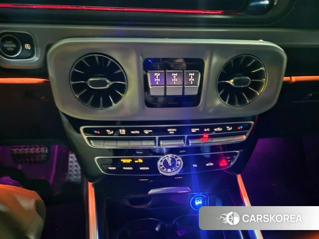 Mercedes-Benz G-Class W463b 2024 Белый из Кореи, фото 4