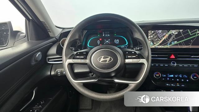 Hyundai The New Avante (CN7) 2023 Белый из Кореи, фото 4