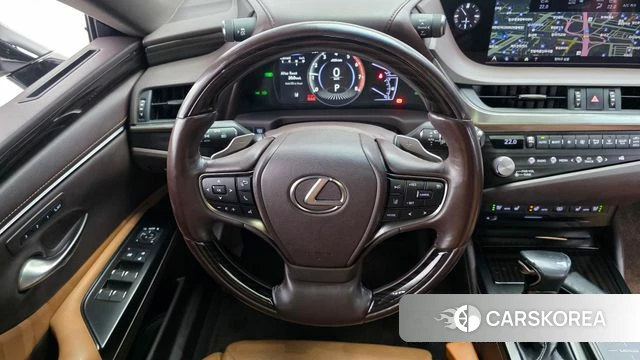 Lexus ES300h 7th generation 2020 Серебристо-серый из Кореи, фото 4