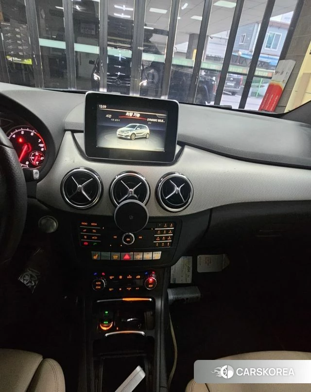 Mercedes-Benz B-Class W246 2018 Черный из Кореи, фото 4