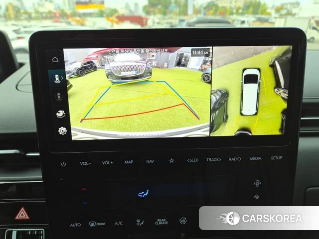 Hyundai Staria 2023 Белый из Кореи, фото 4