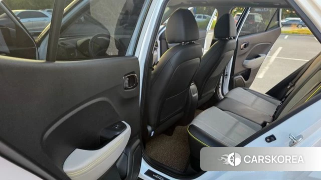 Hyundai Venue 2019 Белый из Кореи, фото 4