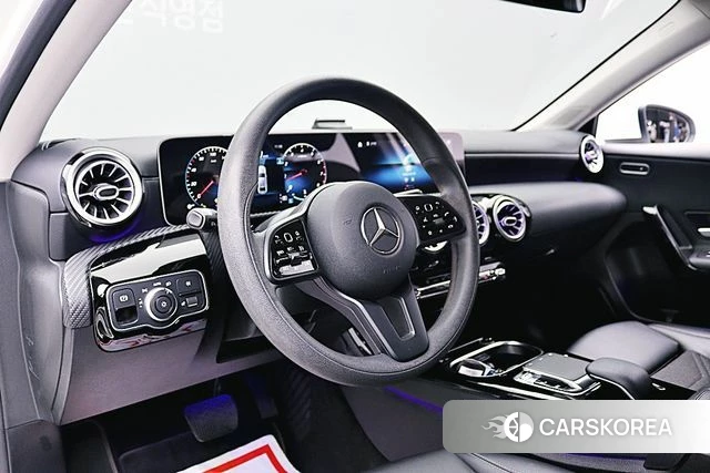 Mercedes-Benz A-Class W177 2020 Белый из Кореи, фото 4