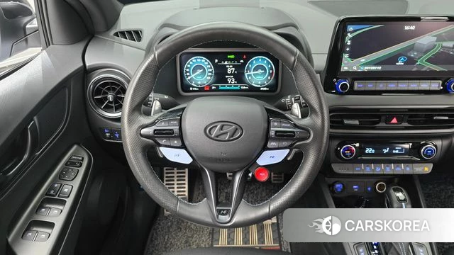 Hyundai The New Kona 2022 Светло-серебряный цвет из Кореи, фото 4