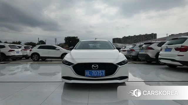 Mazda 3 2024 Белый из Китая, фото 4
