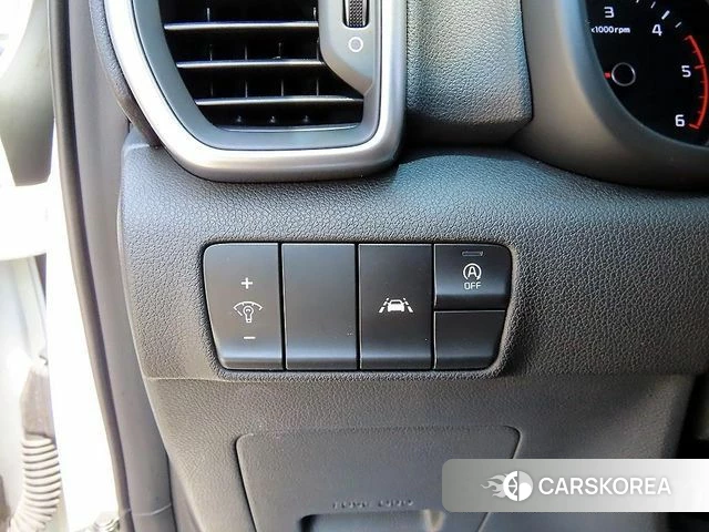 Kia Sportage The Bold 2018 Белый из Кореи, фото 4