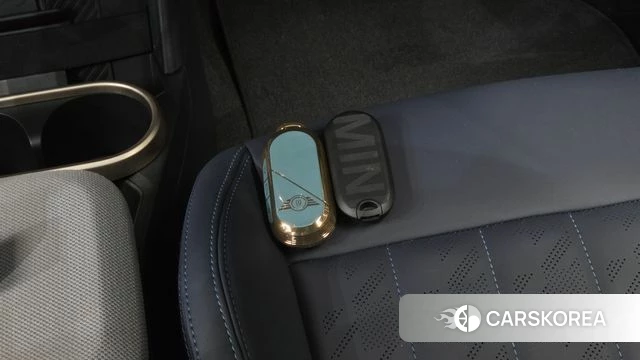 Mini Cooper S 4th Generation 2024 Темно-зеленый из Кореи, фото 4