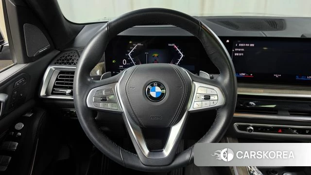 BMW X7 (G07) 2023 Черный из Кореи, фото 4