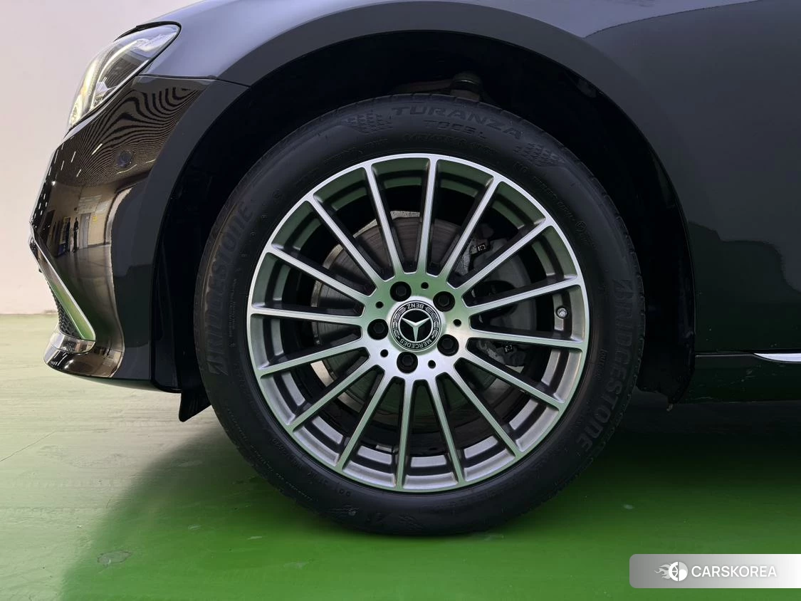 Mercedes-Benz E-Class 2022 Черный из Китая, фото 4