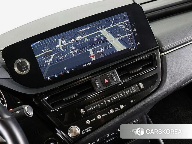 Lexus ES300h 7th generation 2021 Белый из Кореи, фото 4