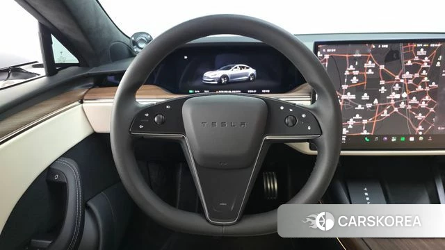 Tesla Model S 2026 Серебристо-серый из Кореи, фото 4