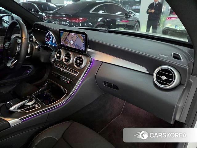 Mercedes-Benz C-Class W205 2023 Белый из Кореи, фото 4