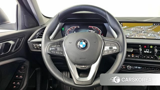 BMW 1 Series (F40) 2021 Белый из Кореи, фото 4