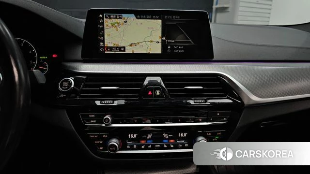 BMW 5 Series (G30) 2019 Черный из Кореи, фото 4