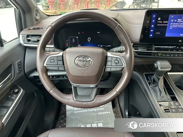 Toyota Sienna 2024 Белый из Китая, фото 4