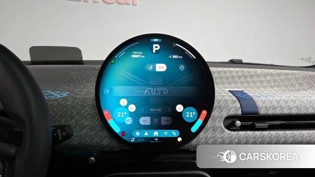 Mini Cooper Electric 4th Generation 2024 Синий из Кореи, фото 4