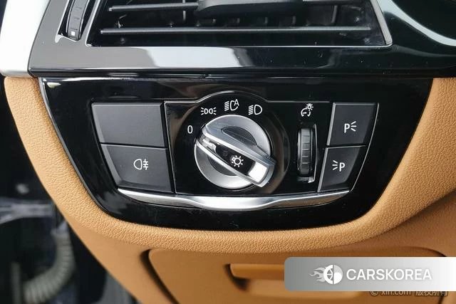 BMW 5 series 2024 Черный из Китая, фото 4