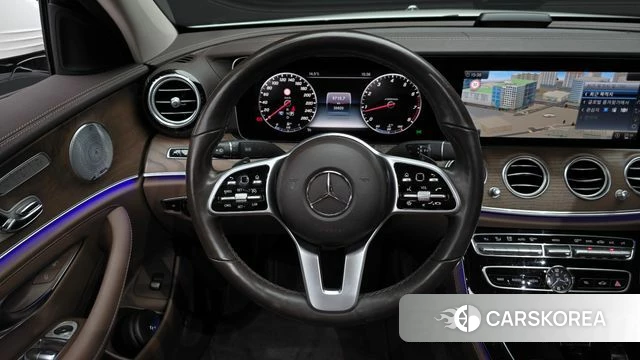 Mercedes-Benz E-Class W213 2018 Белый из Кореи, фото 5