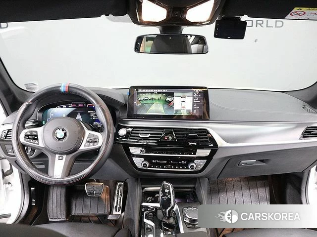 BMW 5 Series (G30) 2023 Белый из Кореи, фото 4