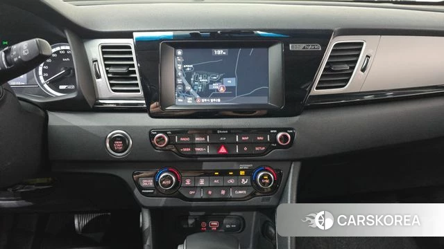 Kia Niro 2018 Белый из Кореи, фото 4