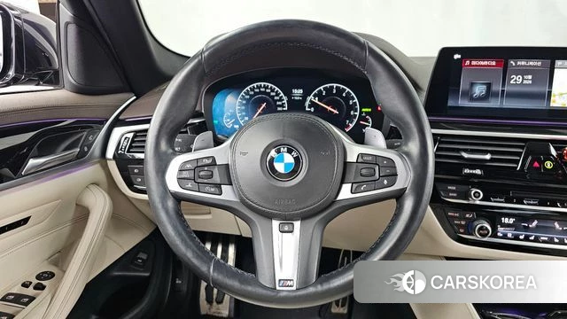 BMW 5 Series (G30) 2019 Черный из Кореи, фото 4