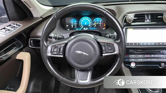 Jaguar F-PACE 2018 Черный из Кореи, фото 4