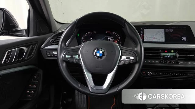 BMW 1 Series (F40) 2020 Черный из Кореи, фото 4