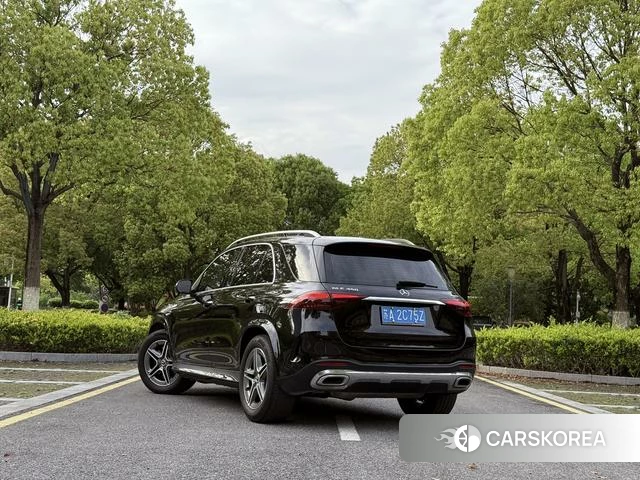 Mercedes-Benz GLE 2024 Черный из Китая, фото 4