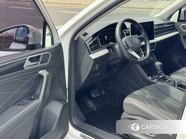 Volkswagen Tiguan L 2023 Белый из Китая, фото 4