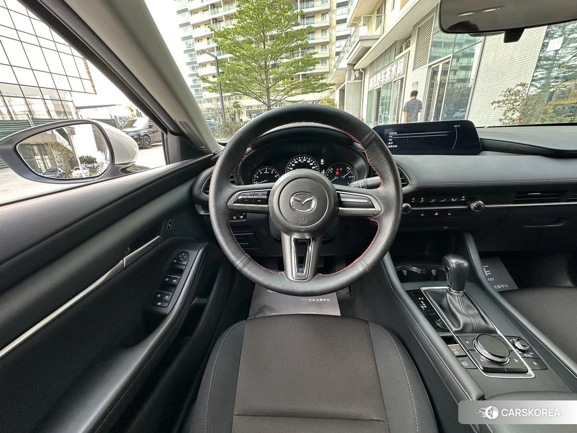 Mazda 3 2021 Белый из Китая, фото 4