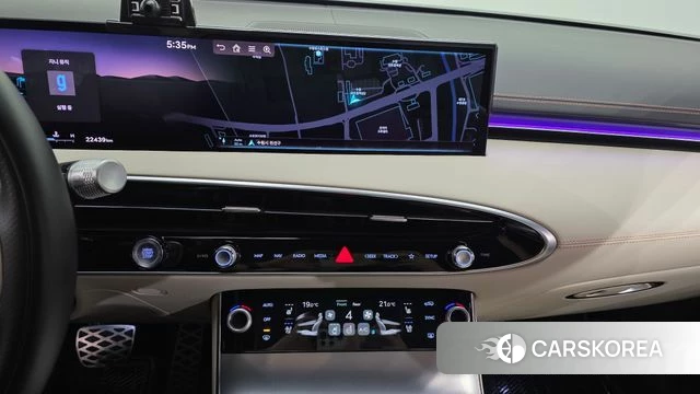 Genesis GV70 2024 Белый из Кореи, фото 4