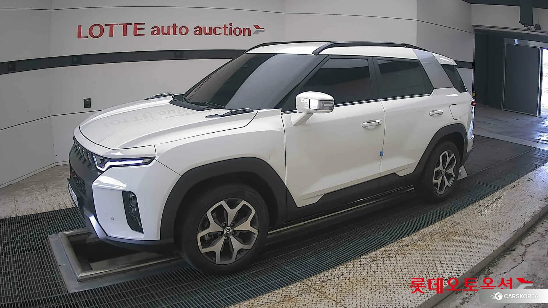 SsangYong Torres id 4990100 из Кореи 4