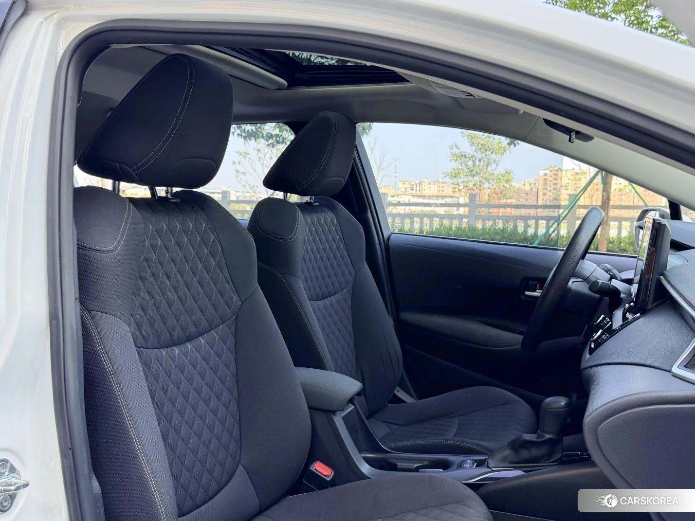Toyota Allion 2021 Белый из Китая, фото 4