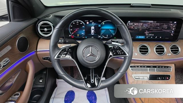 Mercedes-Benz E-Class W213 2021 Белый из Кореи, фото 4
