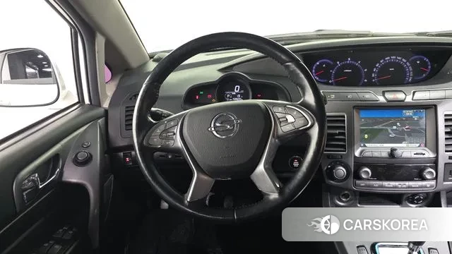 Ssangyong Korando Turismo 2018 Белый из Кореи, фото 4