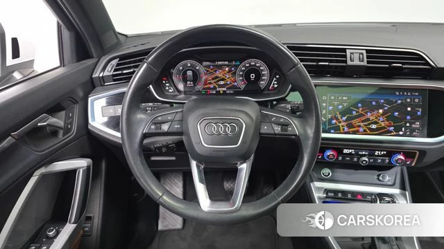 Audi Q3 (F3) 2023 Белый из Кореи, фото 4