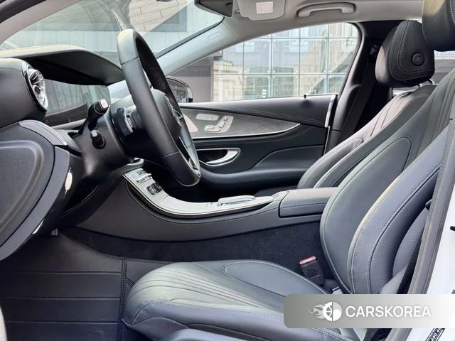Mercedes-Benz CLS 2022 Белый из Китая, фото 4