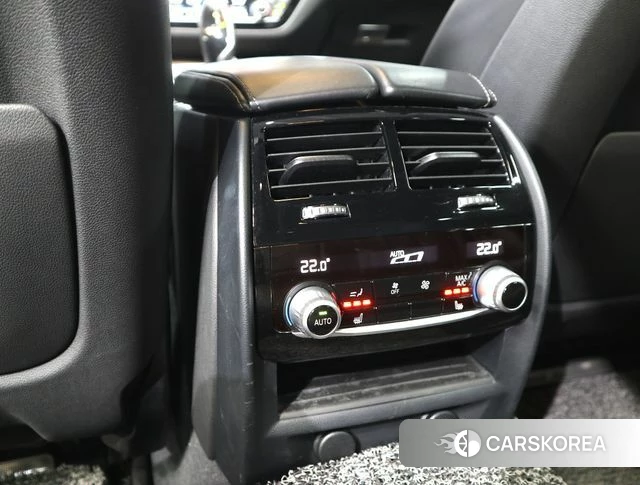 BMW 5 Series (G30) 2018 Белый из Кореи, фото 4