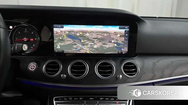 Mercedes-Benz E-Class W213 2020 Белый из Кореи, фото 4