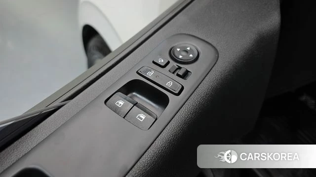 Hyundai Staria 2024 Белый из Кореи, фото 4