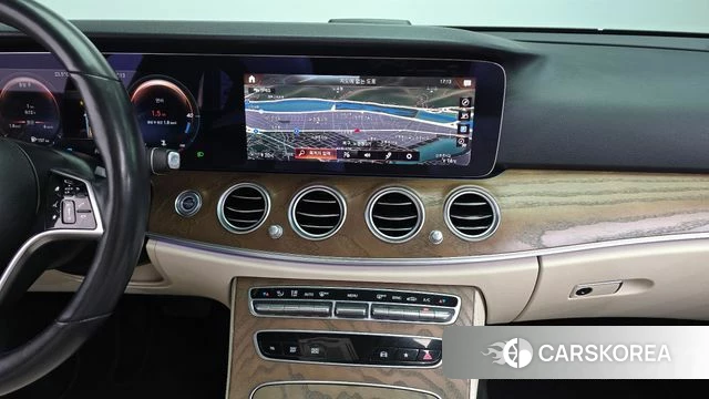 Mercedes-Benz E-Class W213 2022 Серый из Кореи, фото 4