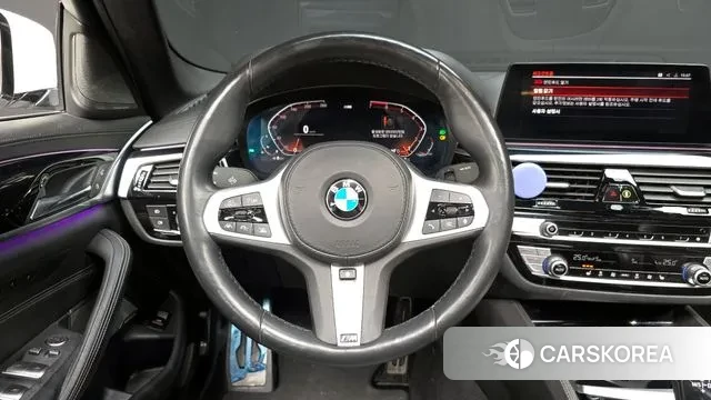 BMW 5 Series (G30) 2020 Белый из Кореи, фото 4