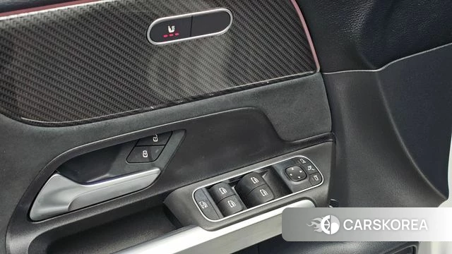 Mercedes-Benz GLB-Class X247 2022 Белый из Кореи, фото 4