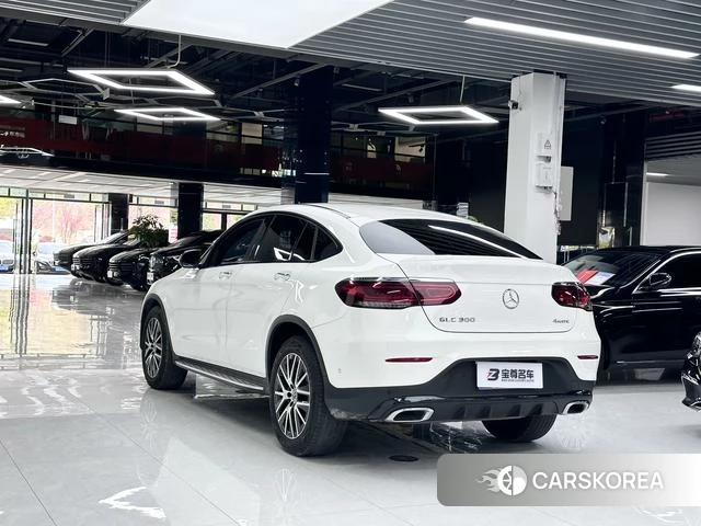 Mercedes-Benz GLC 2023 Белый из Китая, фото 4