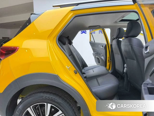 Kia KX1 2021 Желтый из Китая, фото 4