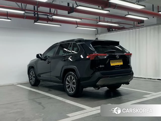 Toyota RAV4 2024 Черный из Китая, фото 4